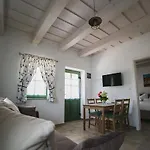 Borostyán Porta Apartamento Lesencetomaj