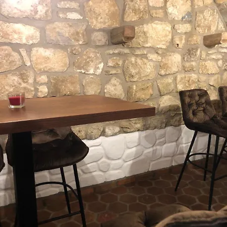 Borostyán Porta Lesencetomaj